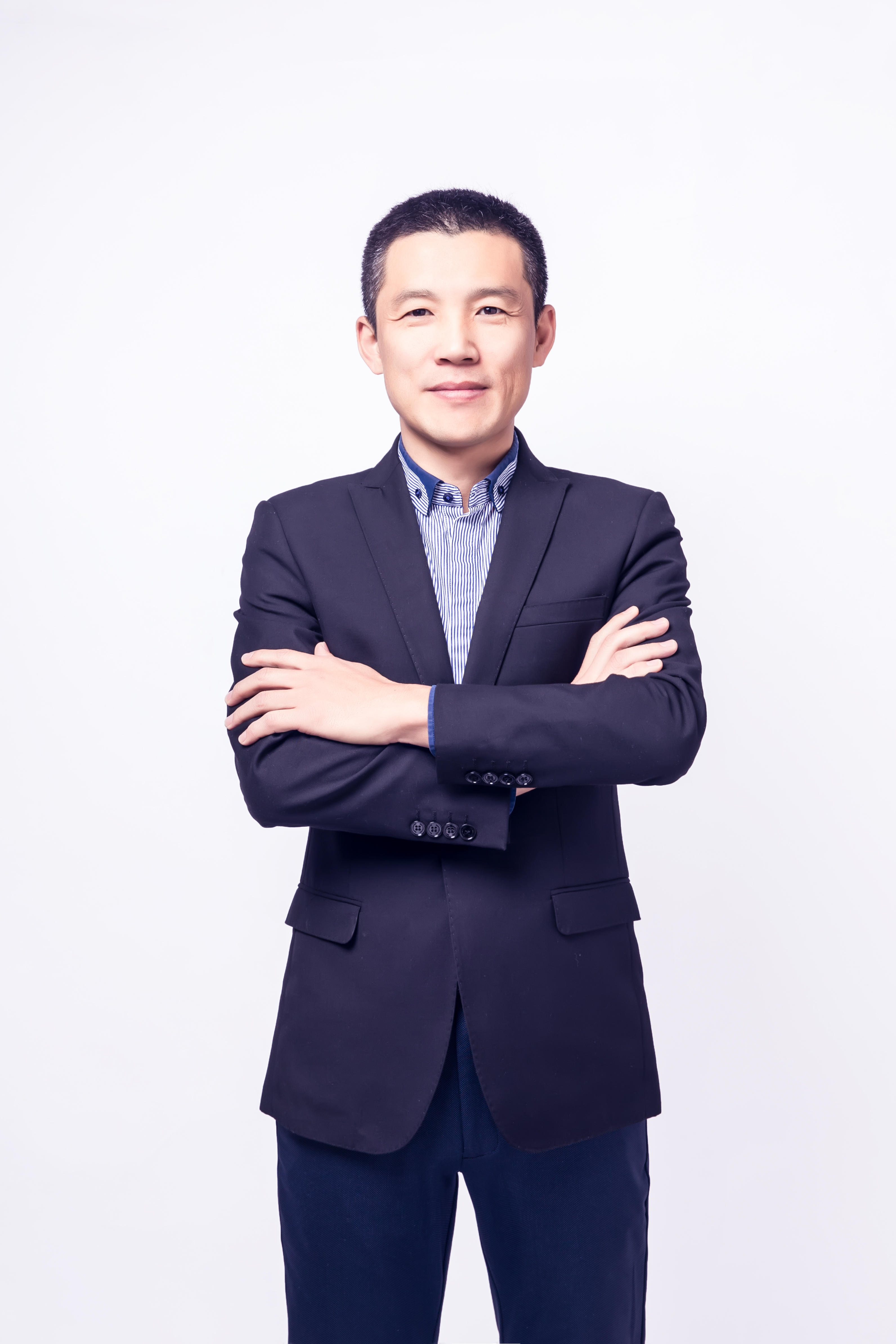 李东谕 · 朕天智能创始人